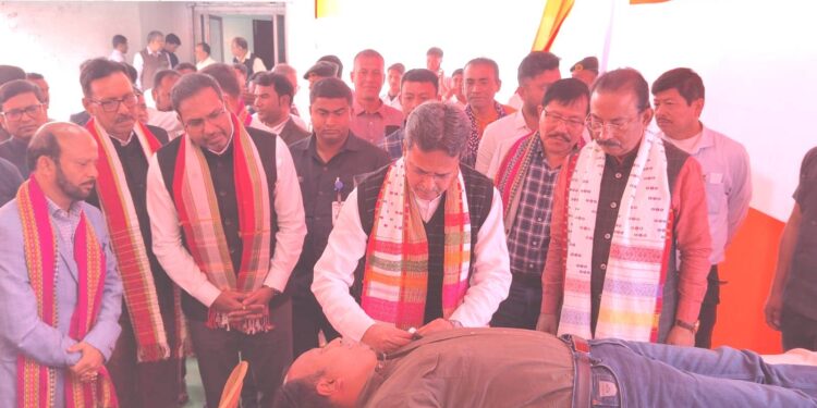 ইঞ্জিনিয়ারদের উদ্যোগে আয়োজিত রক্তদান শিবিরে উপস্থিত ত্রিপুরার মুখ্যমন্ত্রী Manik Saha