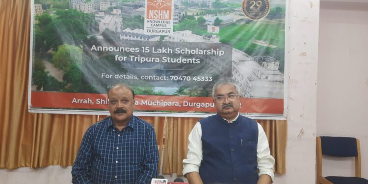 হেলথ সাইন্স, ম্যানেজমেন্ট, ইঞ্জিনিয়ারিং, হসপিটালিটি অ্যান্ড ট্যুরিজম ও অ্যালাইড হেলথ সাইন্সে স্নাতক ও স্নাতকোত্তর পড়ুয়াদের জন্য ১৫ লক্ষ টাকার আকর্ষণীয় স্কলারশিপ ঘোষণা করল NSHM। উচ্চশিক্ষায় আগ্রহীদের জন্য বড় সুযোগ।