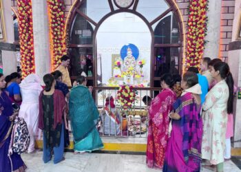 ১২ই ফাল্গুন, ২৫শে ফেব্রুয়ারি বনমালীপুরের ঐতিহ্যবাহী শ্রী শ্রী বাবা লোকনাথ মন্দির-এর ৩৩তম প্রতিষ্ঠা দিবস ও শ্রী শ্রী বাবা লোকনাথ ব্রহ্মচারী-এর বাৎসরিক পাদুকা উৎসব মহাসমারোহে পালিত হয়। ভোর থেকেই পূজার্চনা, ভক্তিমূলক অনুষ্ঠান ও প্রসাদ বিতরণে মুখরিত হয়ে ওঠে বনমালীপুর লোকনাথ আশ্রম; জাতি-ধর্ম-বর্ণ নির্বিশেষে অসংখ্য ভক্তের সমাগমে উৎসব পায় এক অনন্য মাত্রা।