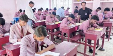 TBSE পরিচালিত মাধ্যমিক পরীক্ষা আজ থেকে শুরু। রাজ্যজুড়ে কড়া নিরাপত্তা ও সুষ্ঠু ব্যবস্থাপনায় পরীক্ষায় অংশ নিচ্ছে হাজার হাজার পরীক্ষার্থী—সাফল্যের লক্ষ্যে এগিয়ে চলার প্রথম ধাপ।