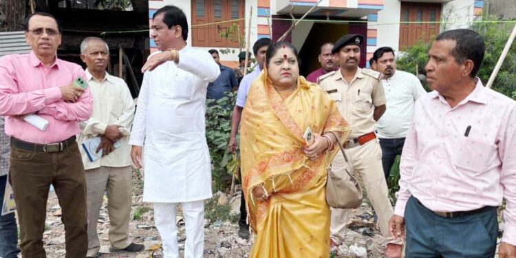  সরকারি জমি দখল করে হু-ম-কী দেখালেও পিছু হটছে না পুর নিগম। মেয়রের স্পষ্ট বার্তা—আইন মেনেই চলবে পদক্ষেপ, আদালতে যাওয়ার অধিকার সবারই আছে।