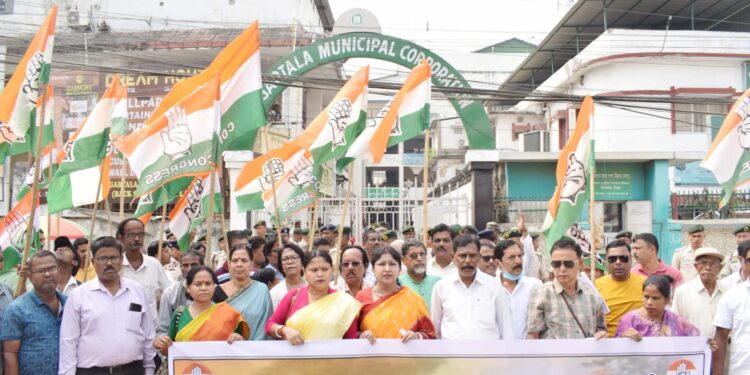  মিউনিসিপাল কর্পোরেশন এলাকার বিভিন্ন জনসমস্যা তুলে ধরে সদর জেলা কংগ্রেসের পক্ষ থেকে ডেপুটেশন প্রদান।