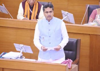 বাজেট অধিবেশনের দ্বিতীয় দিনে সরগরম ত্রয়োদশ বিধানসভা।