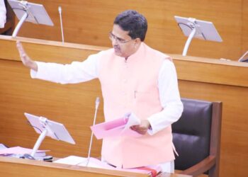 আগরতলা পুর নিগম এলাকায় সুপেয় জল পরিষেবা জোরদারে IR নির্মাণকাজ দ্রুতগতিতে এগোচ্ছে—চলতি বছরের মধ্যেই কাজ শেষের লক্ষ্য। বিধানসভায় কংগ্রেস বিধায়ক গোপাল চন্দ্র রায়ের প্রশ্নের লিখিত জবাবে এই তথ্য জানান মুখ্যমন্ত্রী ডাঃ মানিক সাহা।