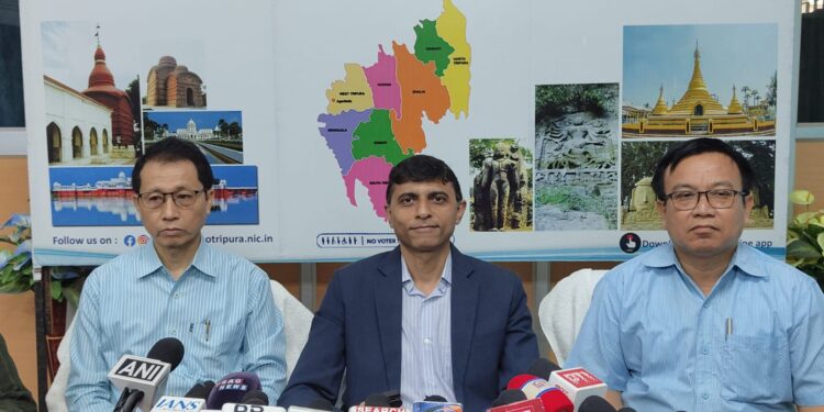 ৯ এপ্রিল ধর্মনগর বিধানসভা উপভোটকে কেন্দ্র করে প্রস্তুতি সম্পূর্ণ। ভোটগ্রহণ সুষ্ঠু ও শান্তিপূর্ণ করতে প্রশাসনের পক্ষ থেকে সব ধরনের ব্যবস্থা—ভোটকর্মী মোতায়েন থেকে নিরাপত্তা—ইতিমধ্যেই চূড়ান্ত করা হয়েছে।