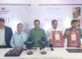 ত্রিপুরায় স্বর্ণকমল জুয়েলার্সের হাত ধরে আত্মপ্রকাশ করল ২৪ ক্যারেট ডায়মন্ড জুয়েলারি, পাশাপাশি উন্মোচন করা হল বিশুদ্ধ ২৪ ক্যারেট গোল্ড বার ও কয়েন।