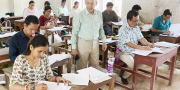 ৬ এপ্রিল থেকে শুরু হয়েছে মাধ্যমিক ও উচ্চ মাধ্যমিকের খাতা মূল্যায়ন, ফল প্রকাশের প্রস্তুতিতে ব্যস্ত পর্ষদ।