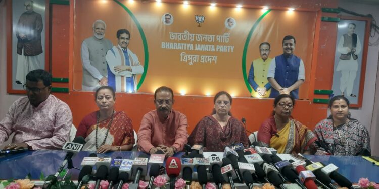 বিজেপি দপ্তরে সাংবাদিক সম্মেলন