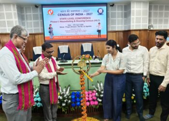 জুলাই থেকে শুরু জনগণনার প্রথম পর্ব—মোবাইলের মাধ্যমে বাড়ি বাড়ি গিয়ে কাজ করবেন ১১ হাজার কর্মচারী।