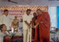 অহিংসা, সহমর্মিতা ও মানবতার বাণীই বিশ্বশান্তির মূল ভিত্তি—গৌতম বুদ্ধের এই চিরন্তন দিশাকেই সামনে রেখে রাজধানীর কুঞ্জবন বেনুবন বিহারে ২৫৭০তম বুদ্ধ জয়ন্তী উৎসবের শুভ সূচনা। উদ্বোধনী অনুষ্ঠানে উপস্থিত থেকে রাজ্যপাল ইন্দ্রসেনা রেড্ডী নাল্লু শান্তি ও সম্প্রীতির বার্তা তুলে ধরেন।