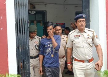 শহরের কথিত ‘অপহরণ’ কাণ্ডে পুলিশের বড় সাফল্য, চারজন গ্রেফতার; মূল অভিযুক্ত এখনও অধরা।
