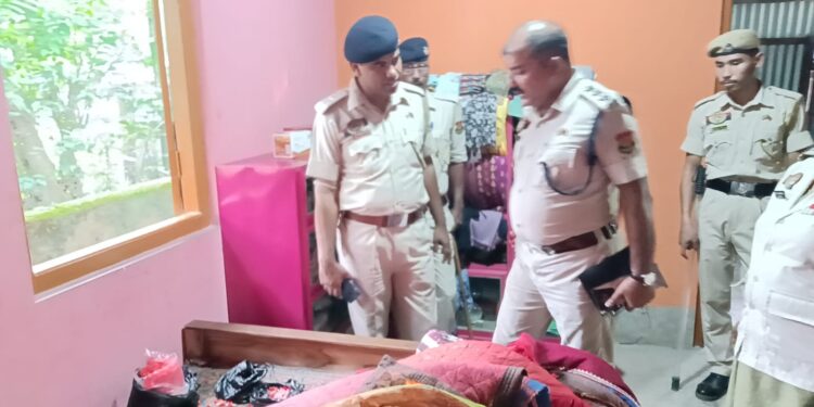 নন্দননগরে মাদক বিরোধী অভিযানে পুলিশের বড় সাফল্য—ব্রাউন সুগার ও গাঁজার বিপুল মজুদ উদ্ধার। অভিযুক্ত পলাতক, স্ত্রী আটক পুলিশের হেফাজতে।
