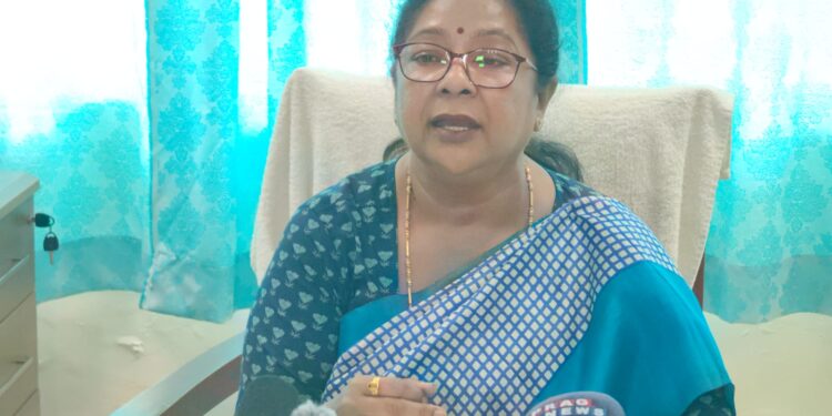 দৈনন্দিন জীবনের সচেতন ব্যবহারে জ্বালানি সাশ্রয় সম্ভব—অপ্রয়োজনীয় আলো-ফ্যান বন্ধ রাখা ও গণপরিবহন ব্যবহারের উপর জোর দিলেন মুখ্য সচেতক কল্যাণী রায়।