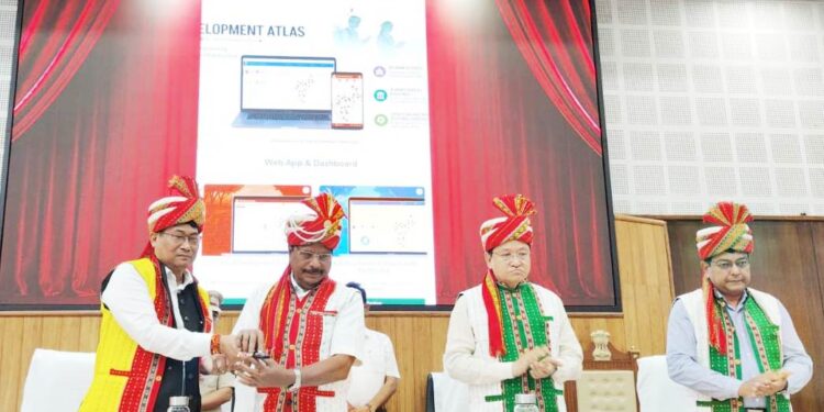 জনজাতি শিক্ষার্থীদের এগিয়ে নিতে বিশেষ উদ্যোগ—প্রজ্ঞাভবনে এস টি পোস্ট ম্যাট্রিক স্কলারশীপ প্রাপকদের নিয়ে মতবিনিময় সভা অনুষ্ঠিত। একই সঙ্গে প্রকাশিত হল বনাধিকার আইনের নতুন সংযোজিত বই।