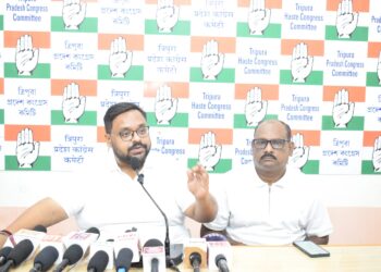 বিনামূল্যে শিক্ষা ও কর্মসংস্থানের দাবিতে সরব যুব কংগ্রেস। এই ইস্যুকে সামনে রেখে রাজ্যজুড়ে আন্দোলনের ময়দানে নামল সংগঠন।