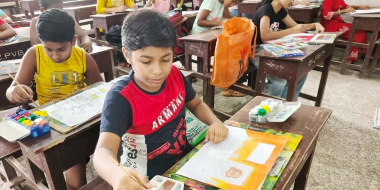 উৎসাহ-উদ্দীপনার মধ্য দিয়ে চিত্র ভারতী আর্ট স্কুলের ১০ম প্রতিষ্ঠা দিবস উদযাপন, দিনভর নানা কর্মসূচিতে মুখরিত বিশালগড়।
