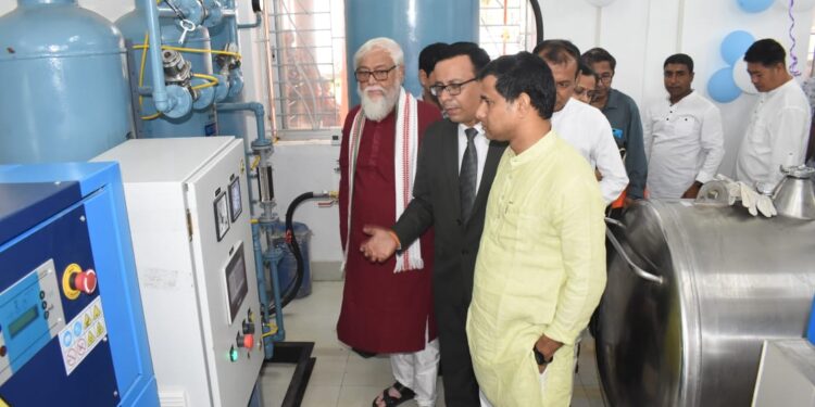 প্রাণী সম্পদ উন্নয়নে বড় পদক্ষেপ। পশ্চিম ত্রিপুরার রাধা কিশোরনগরে উদ্বোধন হল অত্যাধুনিক লিকুইড নাইট্রোজেন উৎপাদন কেন্দ্র ও নবনির্মিত অফিস ভবন, যা কৃত্রিম প্রজনন পরিষেবাকে আরও শক্তিশালী করবে।