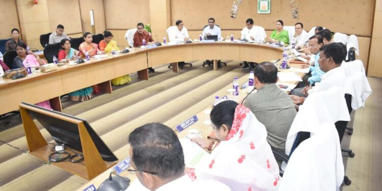 ২০২৬-২৭ অর্থবর্ষের বাজেটকে সামনে রেখে আগরতলা পৌর নিগমে গুরুত্বপূর্ণ আলোচনা সভা। নগর উন্নয়ন, পরিকাঠামো ও নাগরিক পরিষেবা আরও উন্নত করার লক্ষ্যে মতবিনিময়।