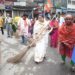 প্রধানমন্ত্রী নরেন্দ্র মোদির ১২ বছর পূর্তি উপলক্ষে ২০ নম্বর ওয়ার্ডে বৃক্ষরোপণ ও সাফাই অভিযান; পরিবেশ সচেতনতায় কর্পোরেটর রত্না দত্তের উদ্যোগে সামিল স্থানীয় বাসিন্দারা।