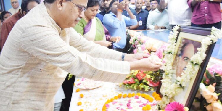ত্রিপুরা প্রদেশ বিজেপির উদ্যোগে কৃষ্ণনগর কার্যালয়ে ডঃ শ্যামাপ্রসাদ মুখার্জীর বলিদান দিবস পালন।