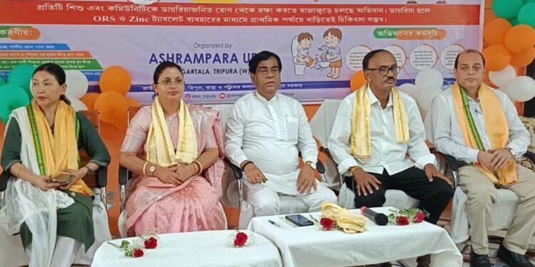 আগরতলা পুর নিগমের ৩৯ নম্বর ওয়ার্ডে ‘স্টপ ডায়রিয়া ক্যাম্পেইন’-এর সূচনা, স্বাস্থ্য সচেতনতায় নতুন উদ্যোগ।