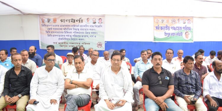 জিবি হাসপাতালে কর্মরত সিনিয়র চিকিৎসকদের প্রাইভেট প্র্যাকটিস বন্ধের সিদ্ধান্তকে ঘিরে চলা বিতর্কে এবার সরব হলেন রাজ্য বিধানসভার কংগ্রেস পরিষদীয় দলনেতা বিধায়ক বীরজিৎ সিনহা। বিষয়টি নিয়ে নিজের অবস্থান তুলে ধরলেন তিনি।
