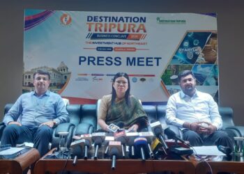 দু’দিনব্যাপী ত্রিপুরা বিজনেস কনক্লেভকে ঘিরে সাজ সাজ রব হাঁপানিয়ার আন্তর্জাতিক মেলা প্রাঙ্গনে। শিল্প, বাণিজ্য ও বিনিয়োগের সম্ভাবনা নিয়ে বসছে জমজমাট আসর।