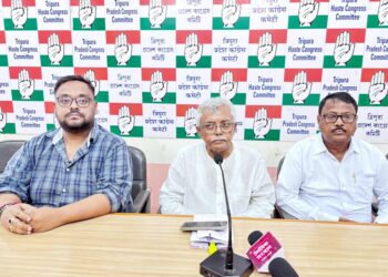 বিজনেস কনক্লেভ নিয়ে কংগ্রেসের তোপ, বেকারদের সঙ্গে প্রতারণার অভিযোগ।