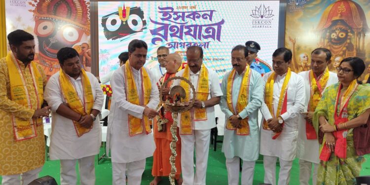ইসকনের রথযাত্রায় মুখ্যমন্ত্রী ডাঃ মানিক সাহা। শুভ বুদ্ধির উদয় ও সমাজে সম্প্রীতির বার্তা তুলে ধরে রাখলেন তাৎপর্যপূর্ণ মন্তব্য।