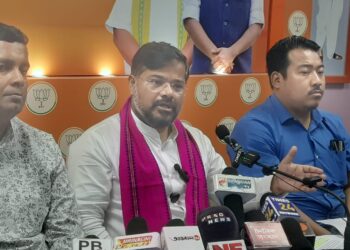 রাহুল গান্ধীকে তীব্র কটাক্ষ সুশান্ত চৌধুরীর। নেট ইস্যু নিয়ে বিস্ফোরক মন্তব্যে সরগরম রাজনৈতিক মহল।