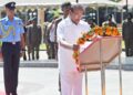 কার্গিল বিজয় দিবসে জাতি স্মরণ করছে সেই সব বীর সেনানীদের, যাঁদের অদম্য সাহস, আত্মত্যাগ ও দেশপ্রেমে রচিত হয়েছিল ভারতের গৌরবময় বিজয়গাথা। শহিদদের প্রতি রইল বিনম্র শ্রদ্ধাঞ্জলি, আর দেশের সাহসী জওয়ানদের প্রতি অকুণ্ঠ সম্মান। জয় হিন্দ।