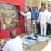 শারদোৎসবের প্রস্তুতির আনুষ্ঠানিক সূচনা করল রাজধানীর ছাত্রবন্ধু ক্লাব। আজ খুঁটি পূজার মধ্য দিয়ে শুরু হলো এবারের দুর্গাপূজার আয়োজন। ক্লাবের উদ্যোগে প্রায় ৪০ থেকে ৪৫ লক্ষ টাকার ব্যয়ে কামাখ্যা মন্দিরের আদলে নির্মিত হবে এবারের পূজামণ্ডপ, যা ইতিমধ্যেই উৎসবপ্রেমীদের মধ্যে বাড়িয়েছে আগ্রহ।