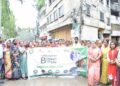 “স্বচ্ছতা ও সুস্বাস্থ্যের বার্তা নিয়ে ‘সাফাই আপনা, বিমারি ভাগাও’ কর্মসূচি। পরিচ্ছন্ন পরিবেশ গড়তে সচেতনতায় শামিল সাধারণ মানুষ।”