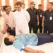 মানবতার সেবায় রক্তদান—এই বার্তা ছড়িয়ে দিতে আগরতলা মেলা মায়ের উদ্যোগে অনুষ্ঠিত হলো স্বেচ্ছায় রক্তদান শিবির। সমাজের বিভিন্ন স্তরের মানুষ স্বতঃস্ফূর্তভাবে রক্তদান করে এই মহতী উদ্যোগে সামিল হন। অনুষ্ঠানের উদ্বোধন করেন মুখ্যমন্ত্রী অধ্যাপক (ডা.) মানিক সাহা। রক্তদানই পারে একাধিক জীবন বাঁচাতে—এই সচেতনতার বার্তাই উঠে আসে গোটা অনুষ্ঠানে।