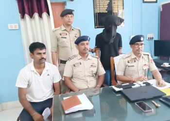 জিবি হাসপাতালের এজিএমসি অফিসে চুরির ঘটনায় সাফল্য এনসিসি থানার পুলিশের। চিকিৎসকের খোয়া যাওয়া মোবাইল ও ল্যাপটপ উদ্ধার, কুঞ্জবন থেকে গ্রেফতার এক অভিযুক্ত।