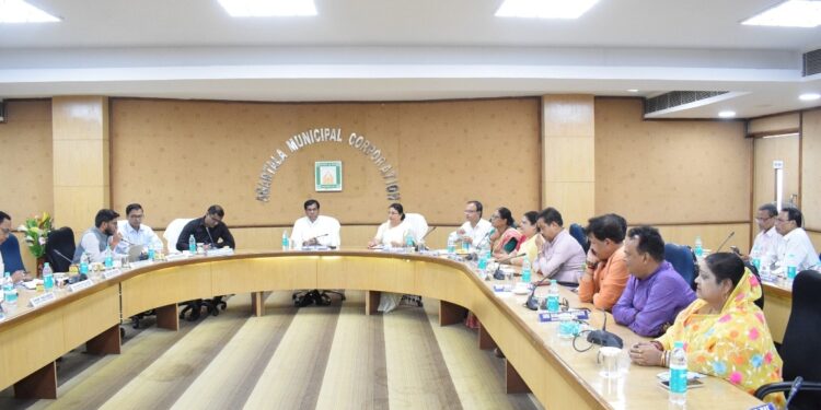 দুর্গাপূজার প্রস্তুতি নিয়ে আগরতলা পুর নিগমে গুরুত্বপূর্ণ বৈঠক