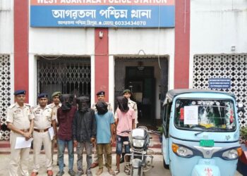 কৃষ্ণনগর থেকে চুরি যাওয়া ইলেকট্রিক অটো উদ্ধার, সঙ্গে মিলল চুরি হওয়া বাইক; পুলিশের জালে চোর চক্রের ৪ সদস্য।