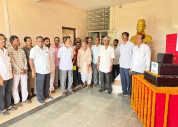 শ্রদ্ধা ও মর্যাদার সঙ্গে সিপিআইএমের রাজ্য দপ্তরে পালিত হলো বীরচন্দ্র মনু শহিদান দিবস।